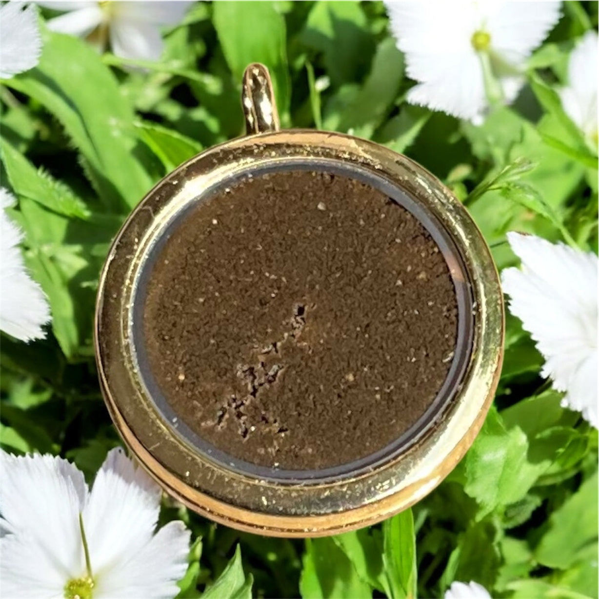 “Auvers church Dust” — A Van Gogh Tribute Pendant